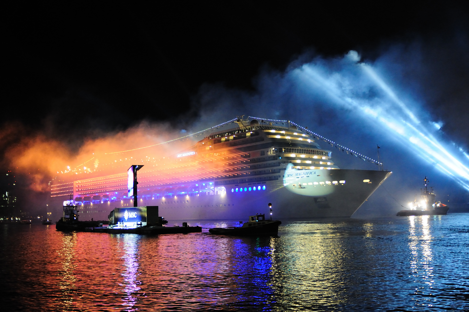 Taufe "MSC Magnifica" im Hamburger Hafen