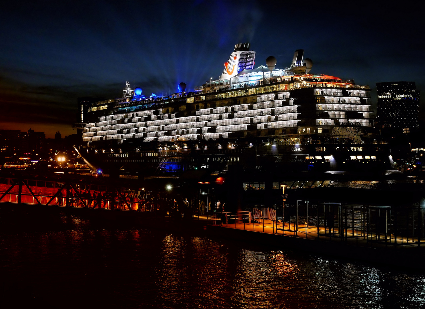 Taufende - Tschüss "Mein Schiff 6"