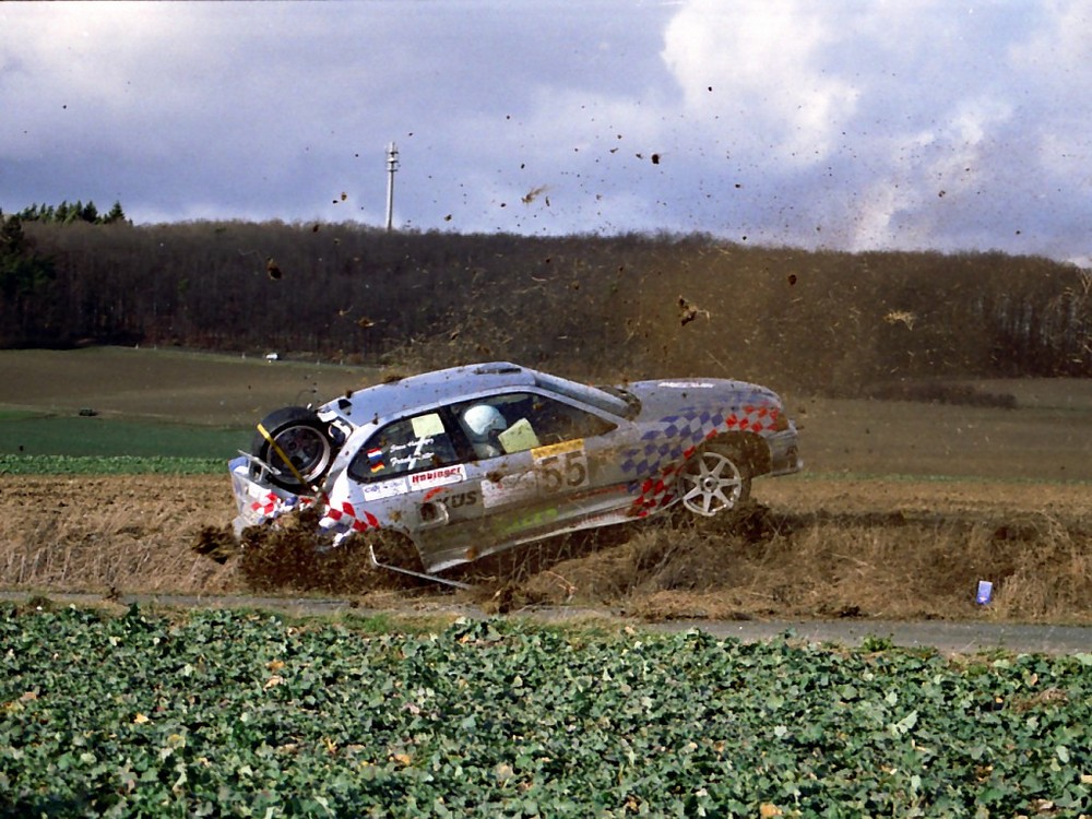 Taunus-Rallye 2004 "Da hilft auch das Gebetbuch nicht mehr weiter"