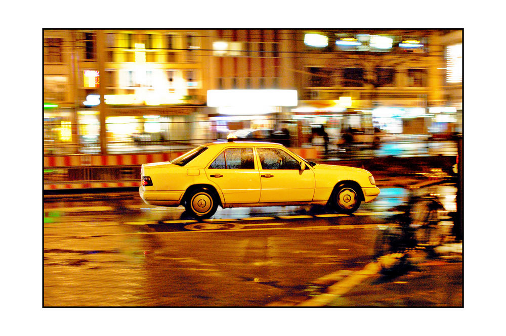 taxi november kalt regen lichter