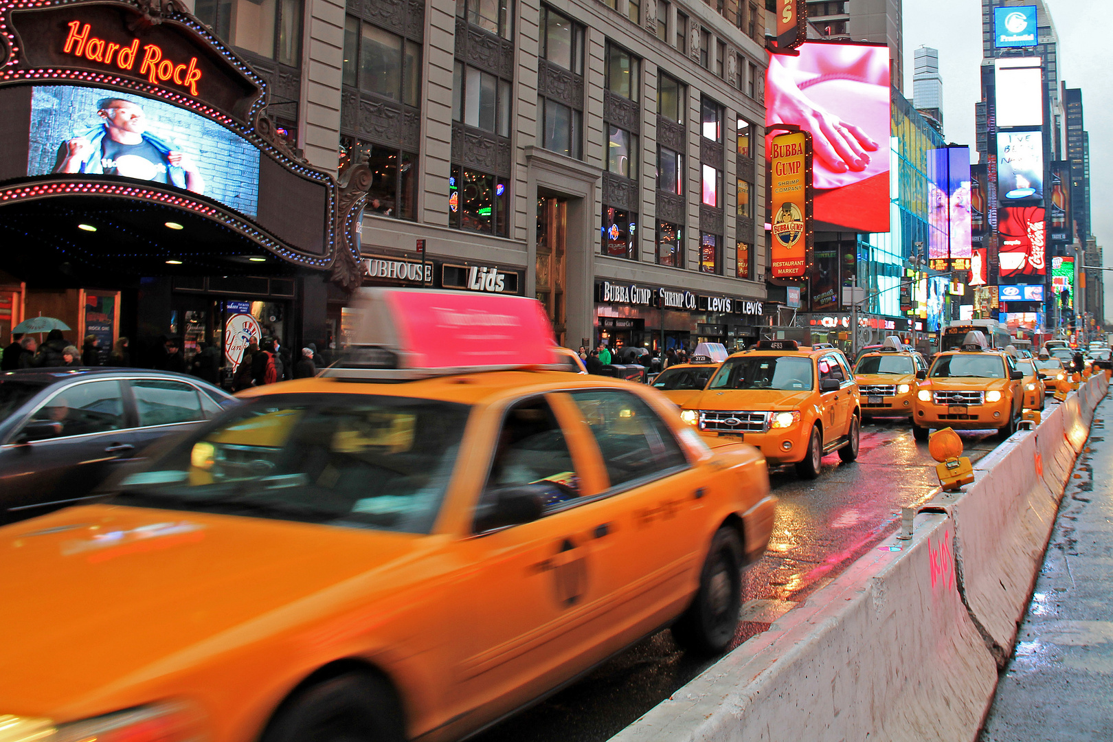 Taxis am Time Square in New York