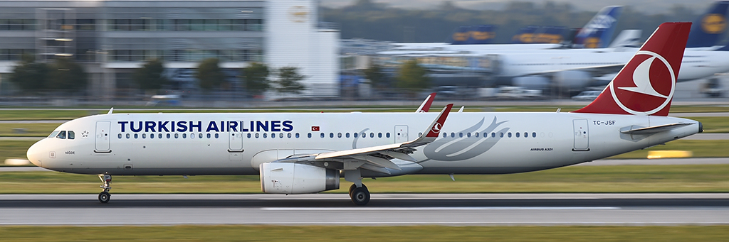 TC-JSF - Turkish Airlines - Airbus A321