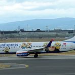 TC-SOH SunExpress -Minions Livery- (l.)