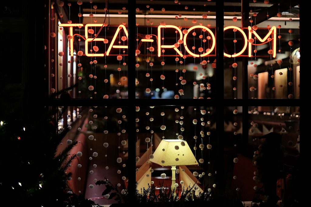 TEA-ROOM