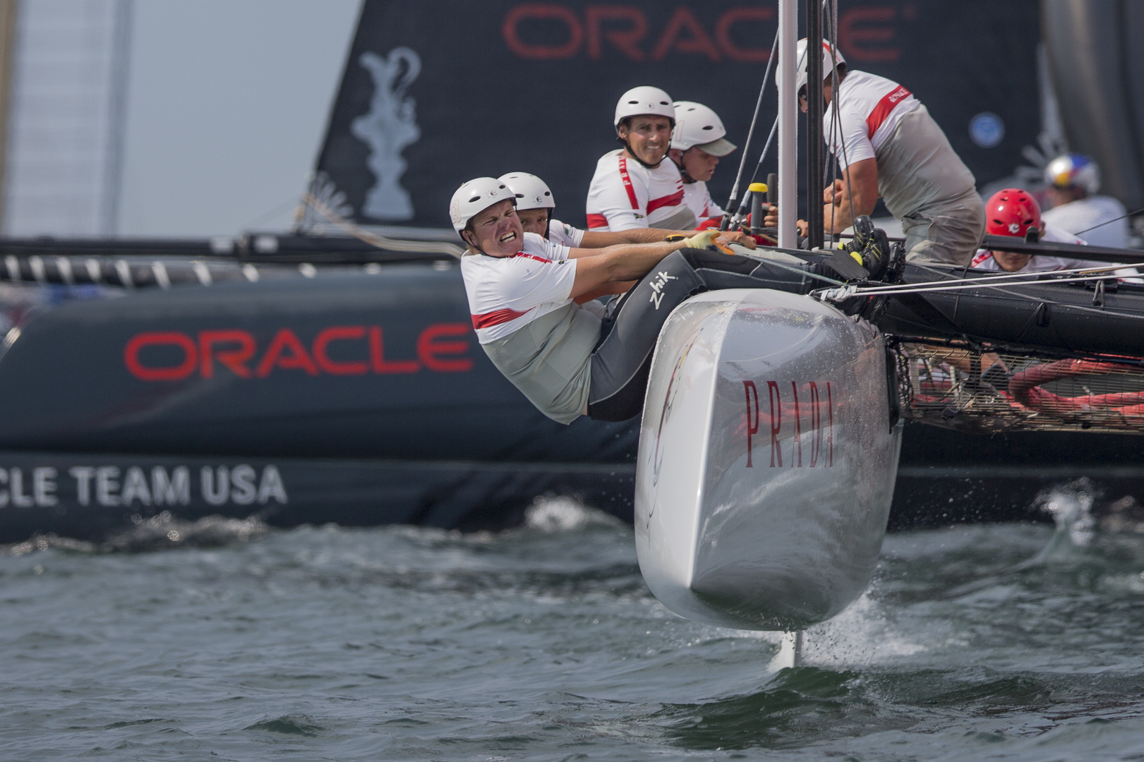 Team Luna Rossa Piranha kurz vor der Halse