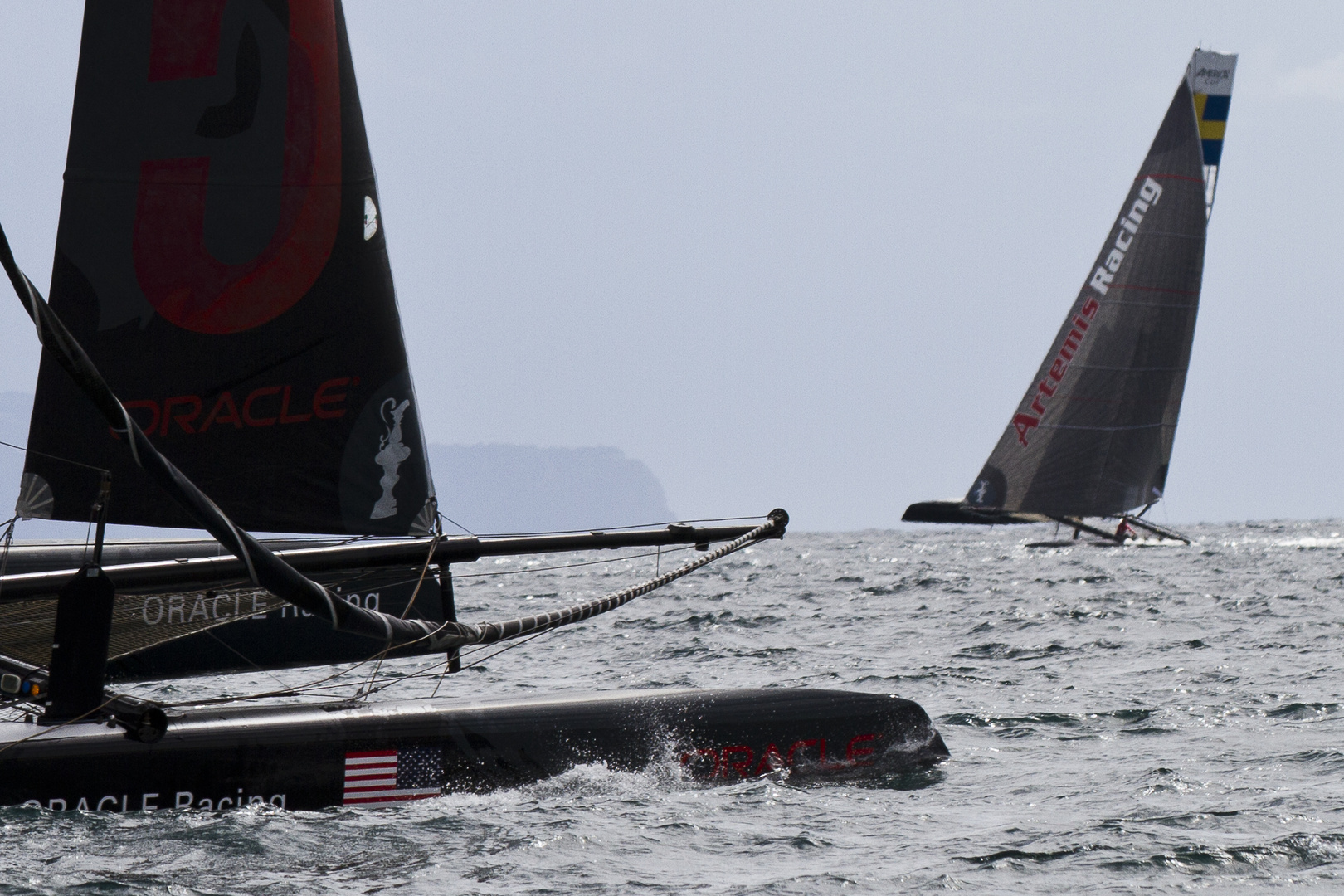 Team Oracle Coutts (USA) und Team Artemis (Schweden)