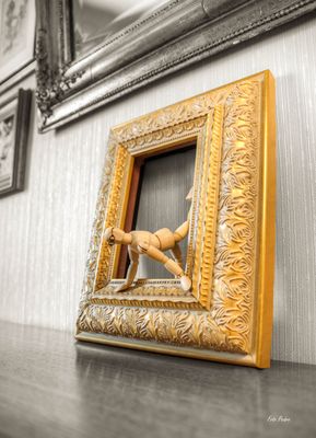 Team Pedro, Themenarbeiten: "Aus dem Rahmen fallen"