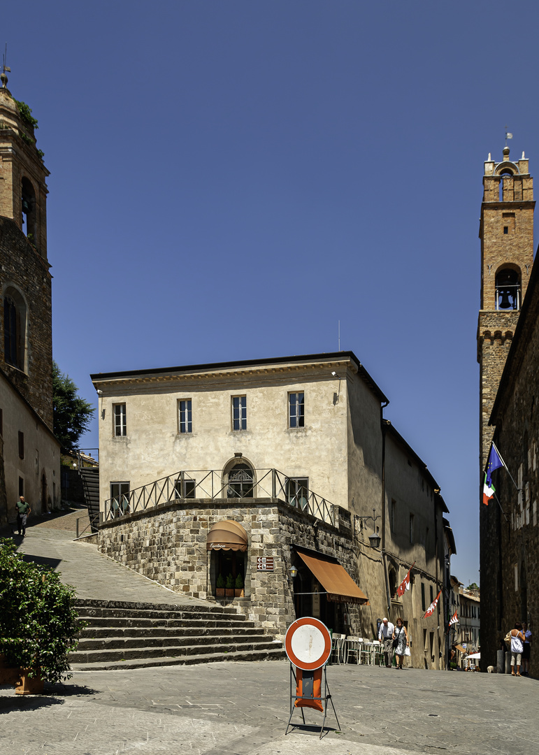 Teatro degli Astrusi