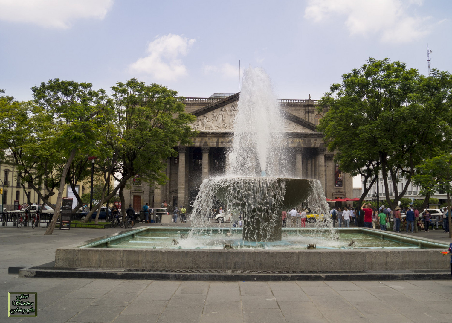 Teatro Degollado desde la Plaza de la Liberación, Jalisco, México.