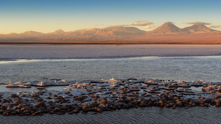 Tebenquiche: Lagune mitten im Salzsee von Atacama