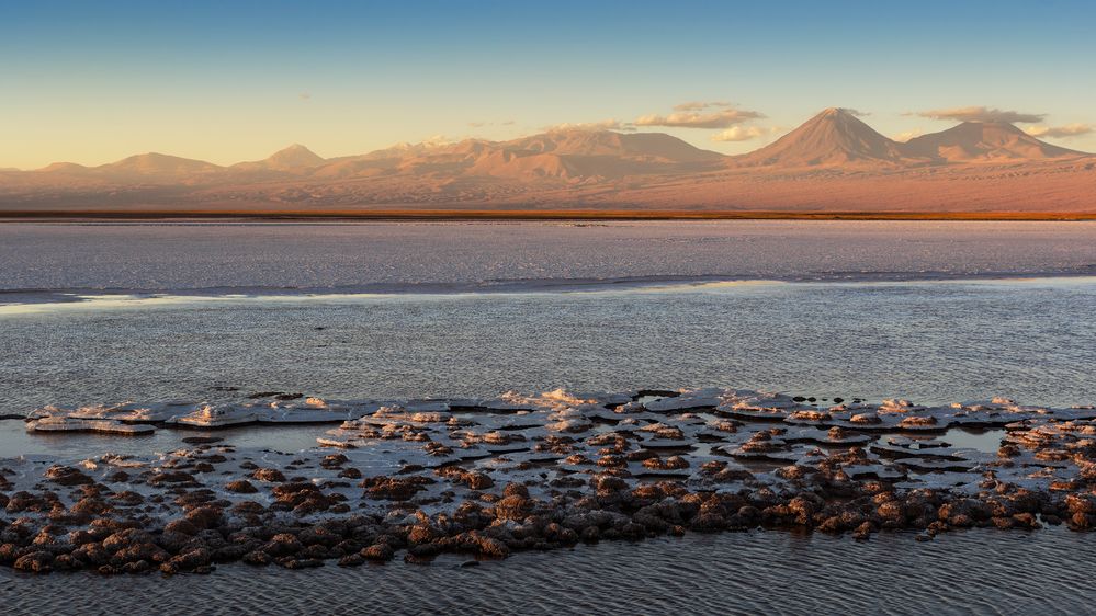 Tebenquiche: Lagune mitten im Salzsee von Atacama