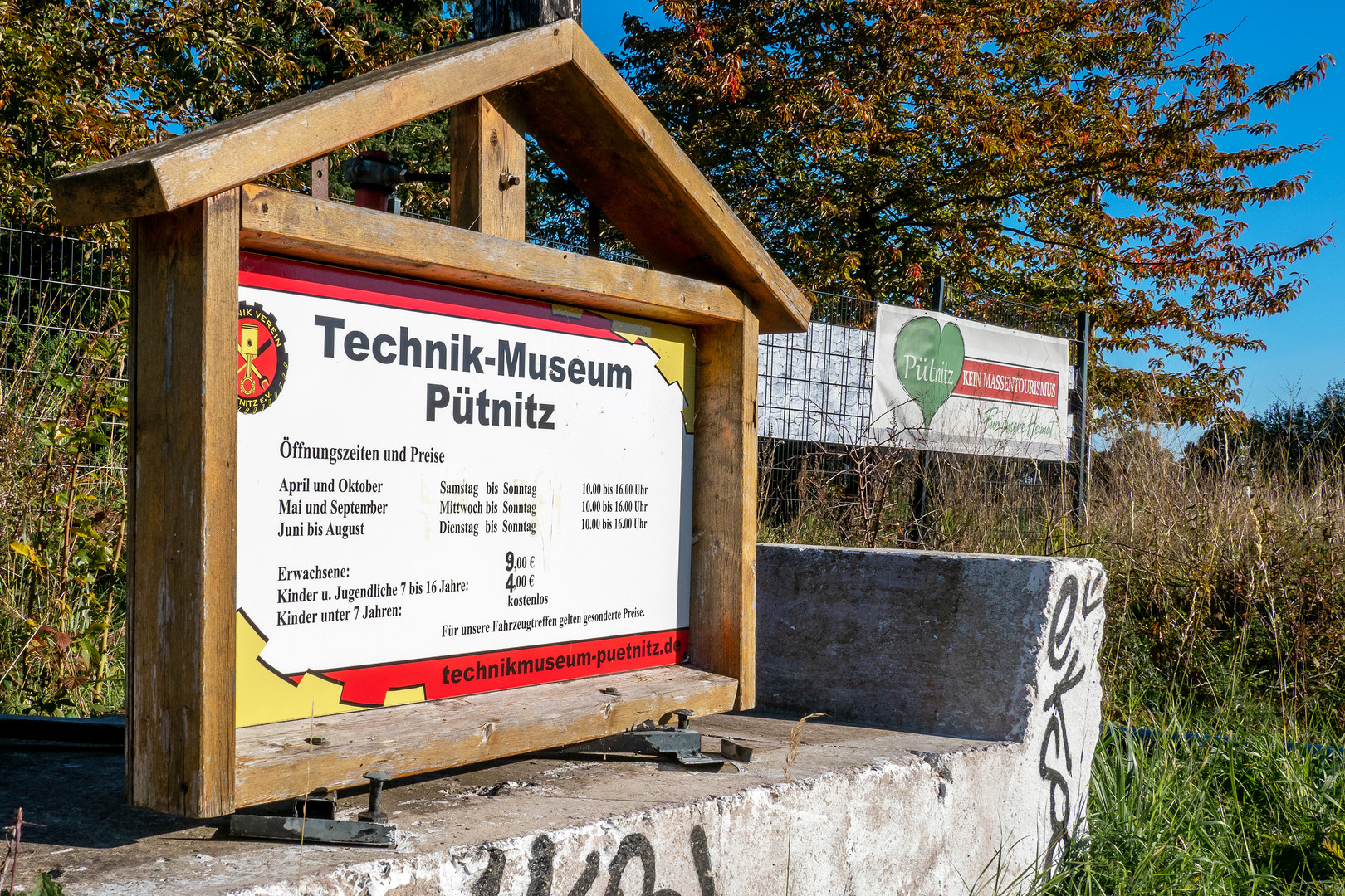 Technik-Museum Pütnitz zeigt Fahrzeuge des Ostens