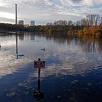 Technology meets nature: Blaue Stunde am herbstlichen Beversee