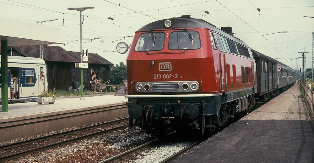 TEE Bavaria ... ist es nicht, aber die Baureihe 210