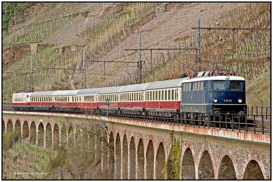 TEE Rheingold im Moseltal