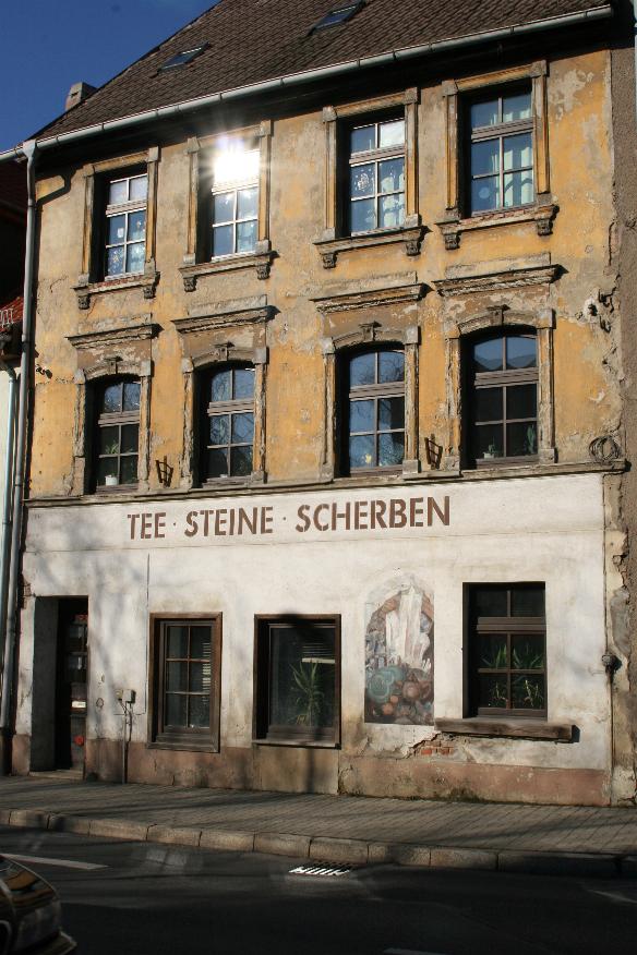 Tee ? Steine Scherben