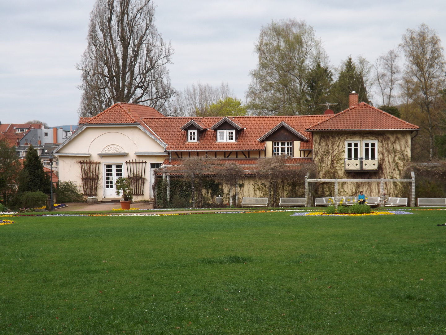 Teehaus im Frühjahr