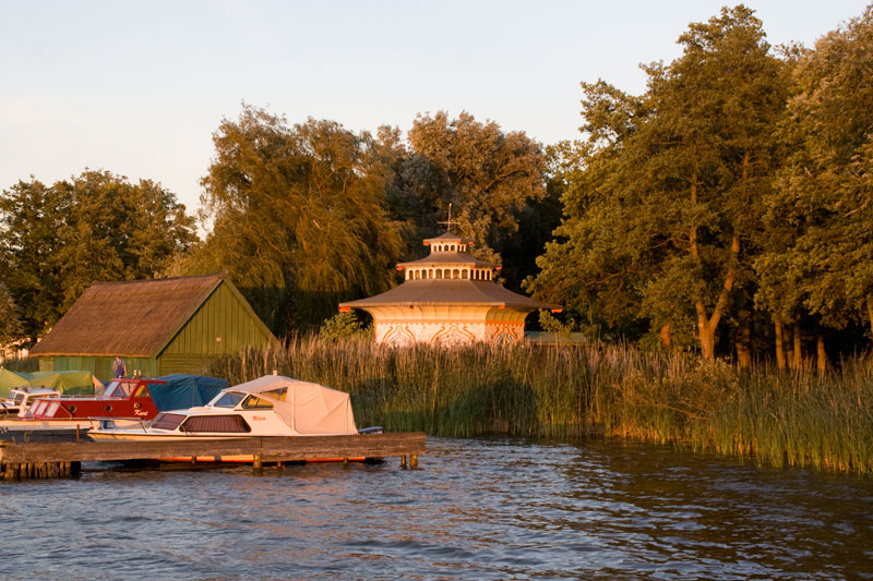 Teehaus in der Abendsonne