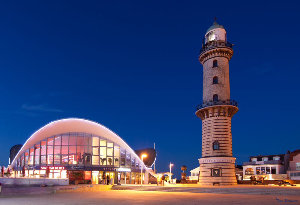 Teepott + Leuchtturm Warnemünde