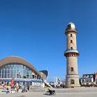 Teepott und Alter Leuchtturm Warnemünde.