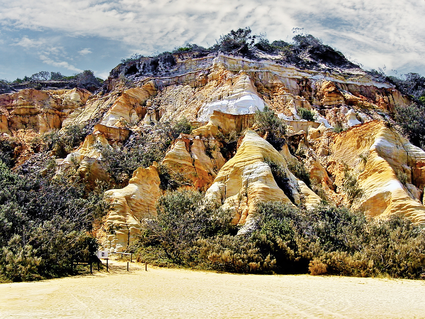 Teewah Pinnacles Coloured Sands...