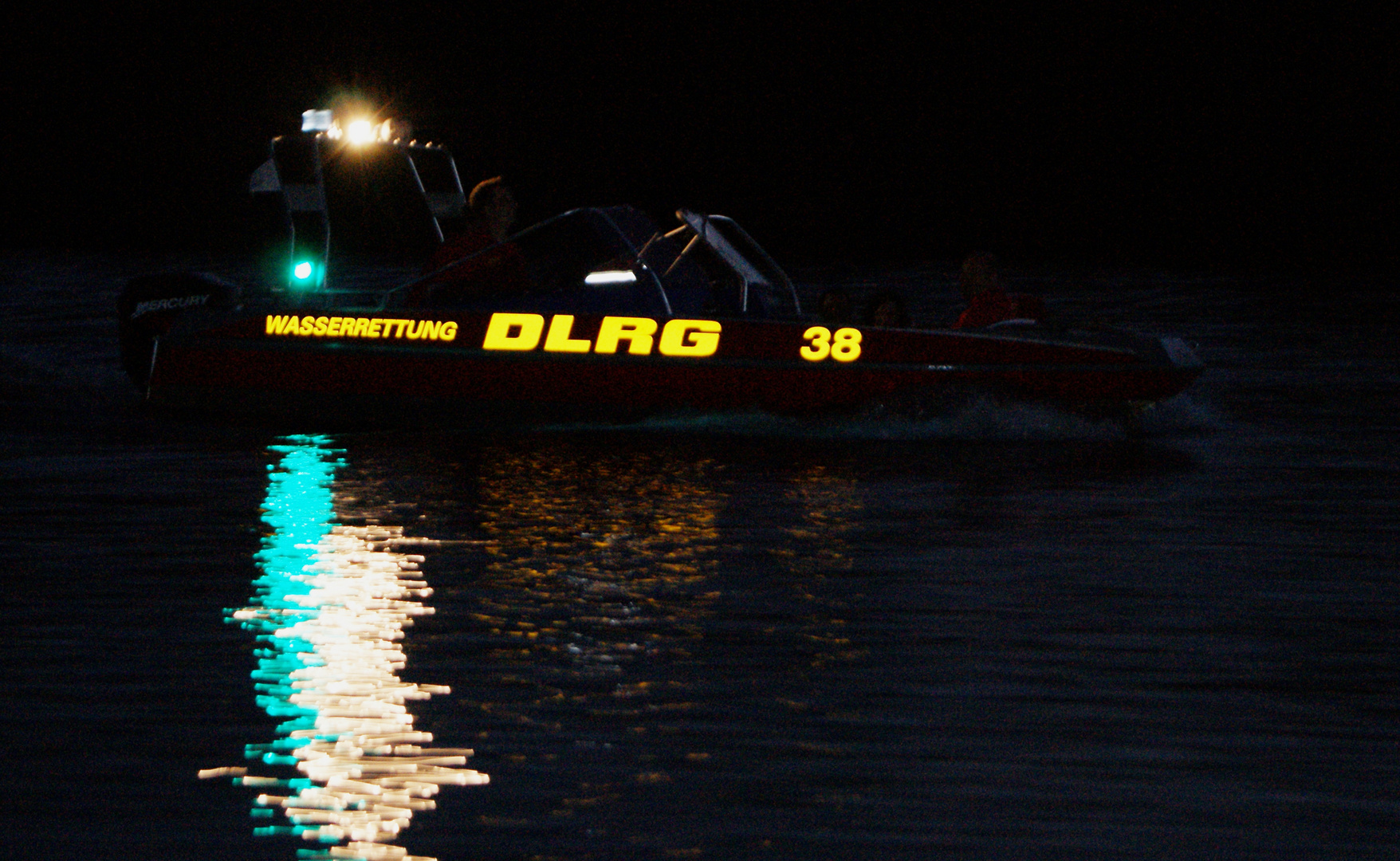 Tegel in Flammen 2013 mit der DLRG