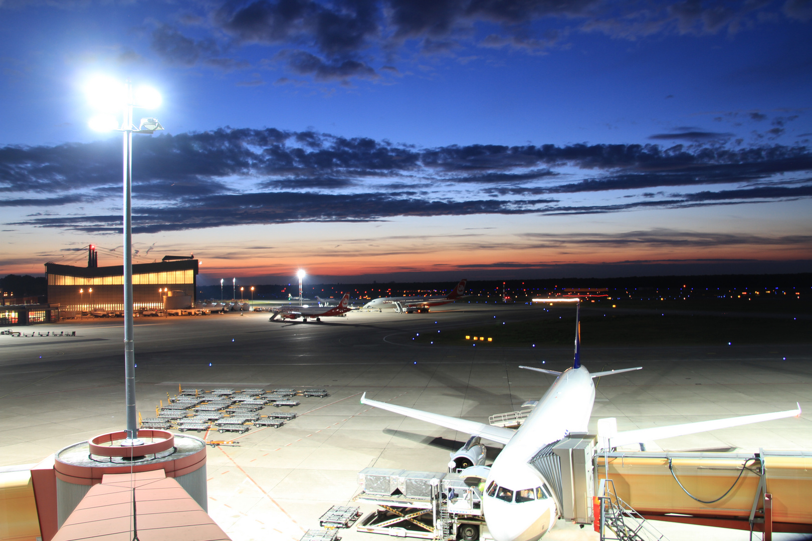 Tegel zur Nacht