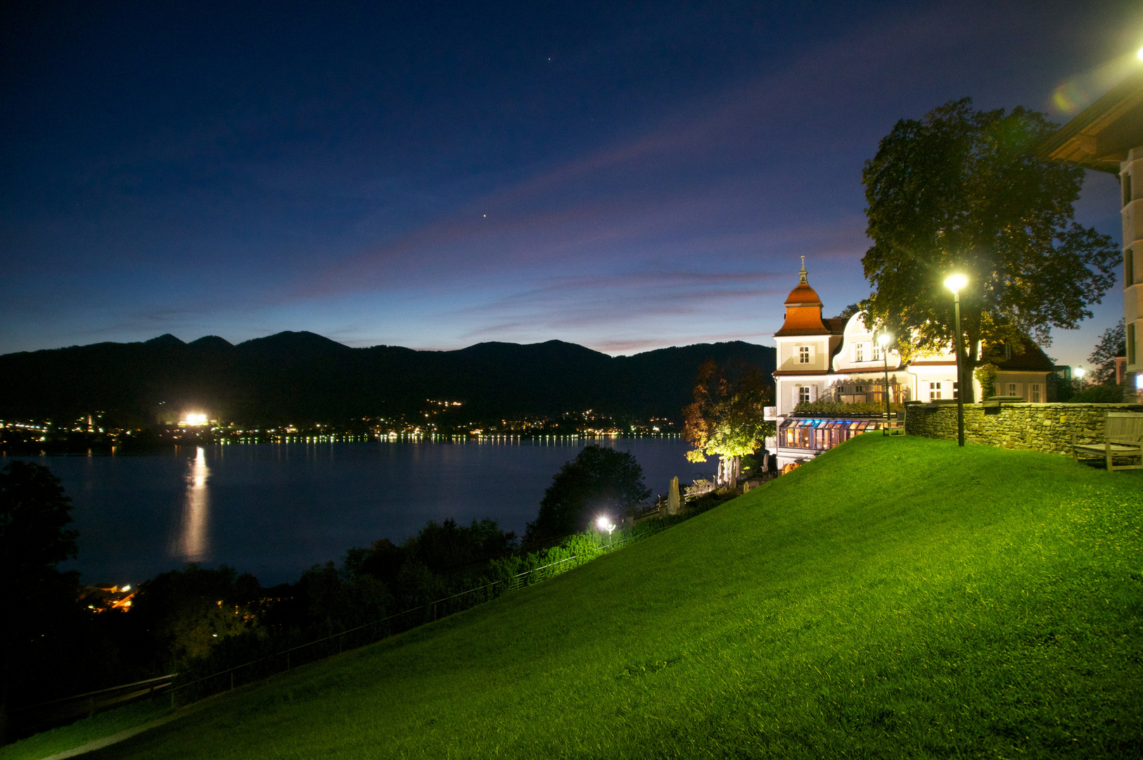 Tegernsee bei Nacht