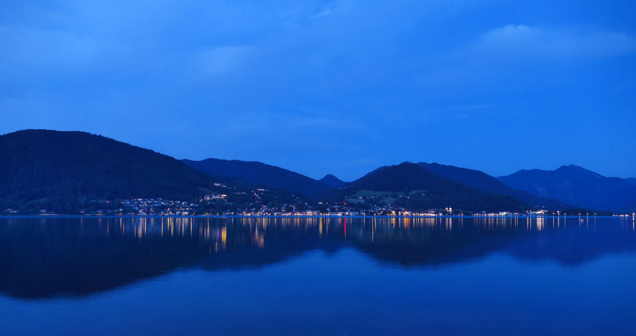 ...Tegernsee zur blauen Stunde...