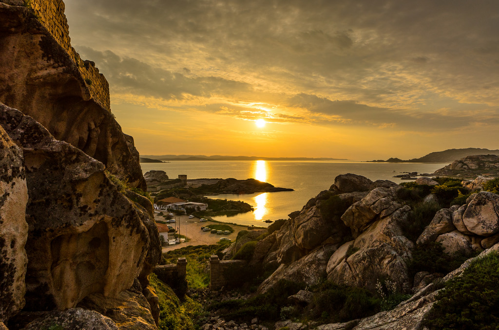 tegge al tramonto (la maddalena)