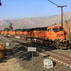 Tehachapi Loop, Kalifornien mit BNSF Lockomotiven