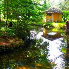 Teich im Schlossgarten des Barockschlosses  Rammenau