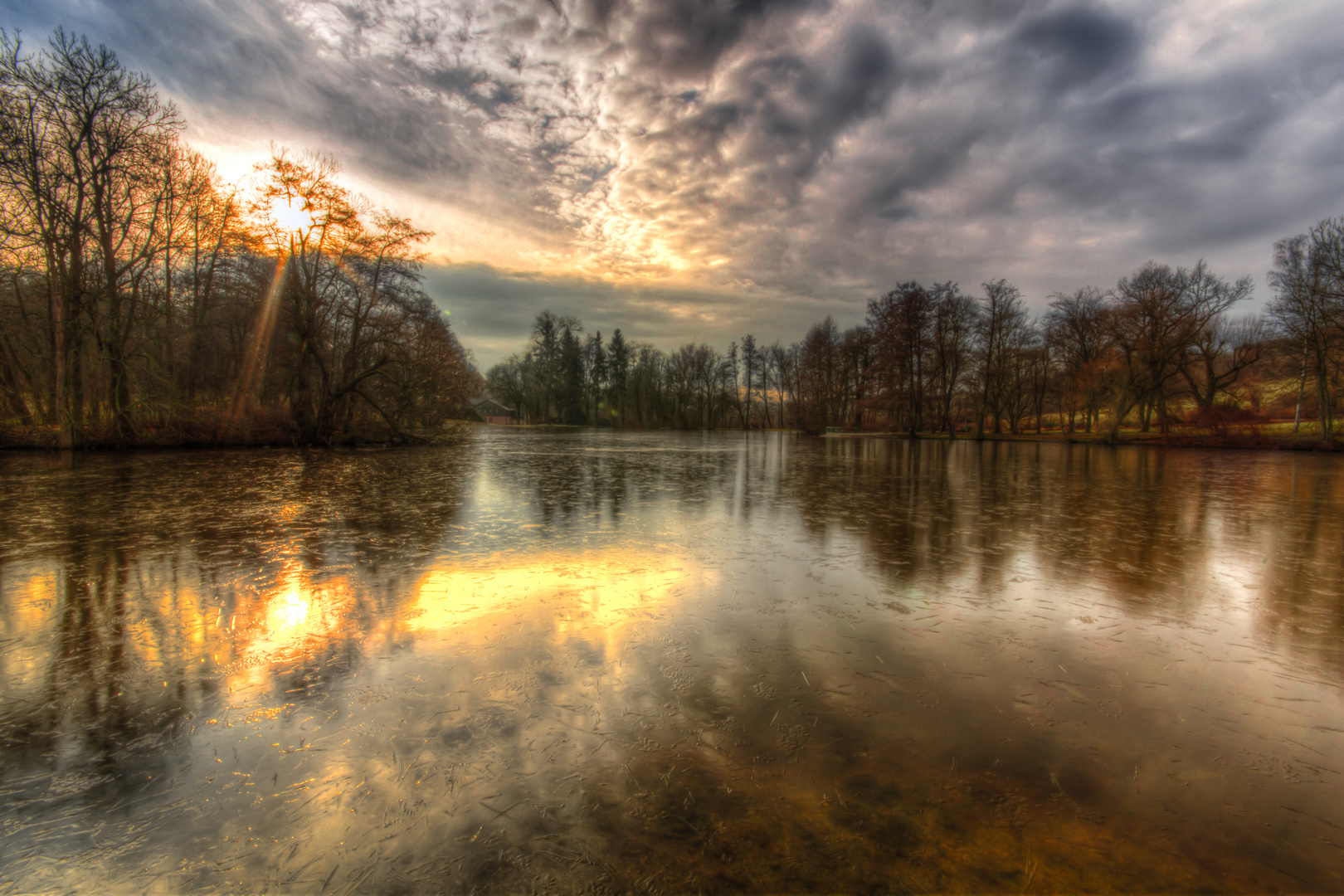Teich im Stadtpark von Plauen