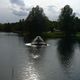 Teich mit Wasserspiel im Britzer Garten