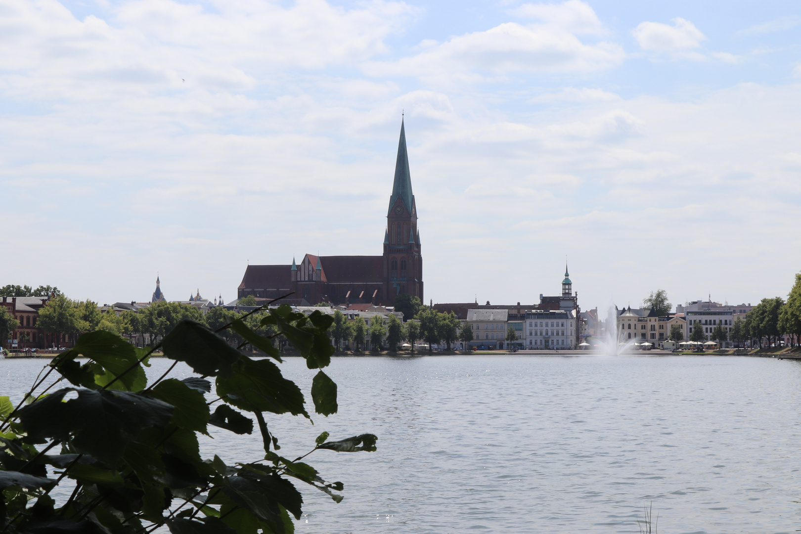 Teich und Dom