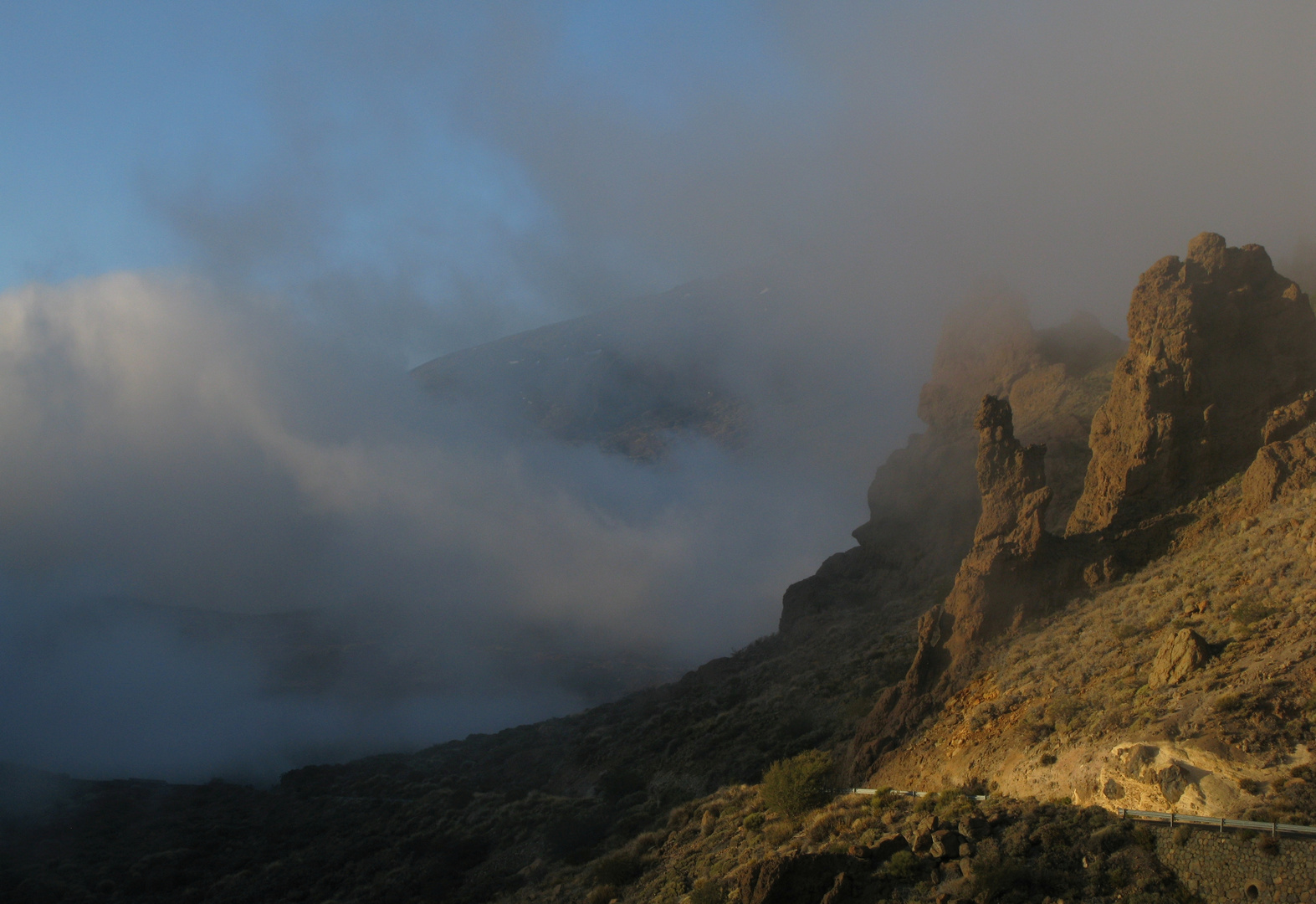 Teide im Nebel