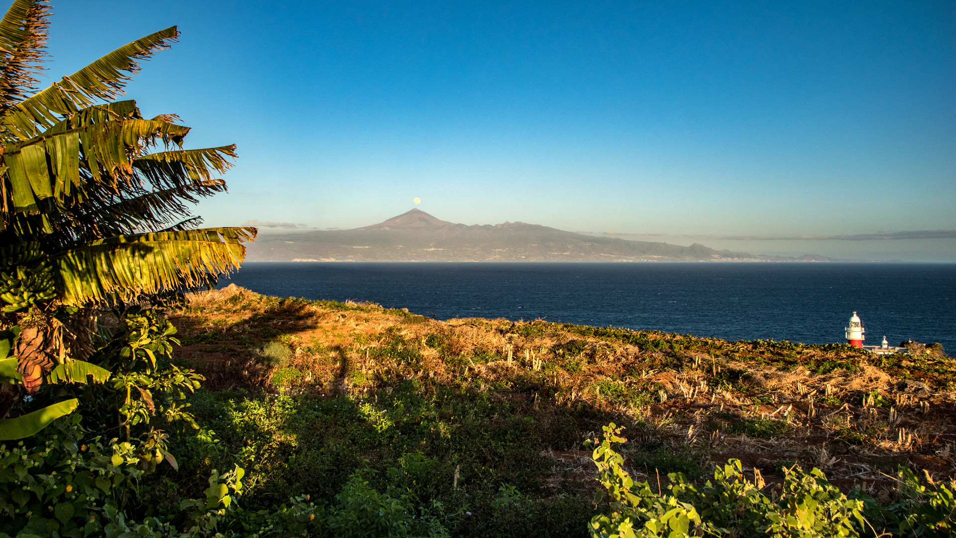 Teide mit Mond-Tüpfelchen - La Gomera