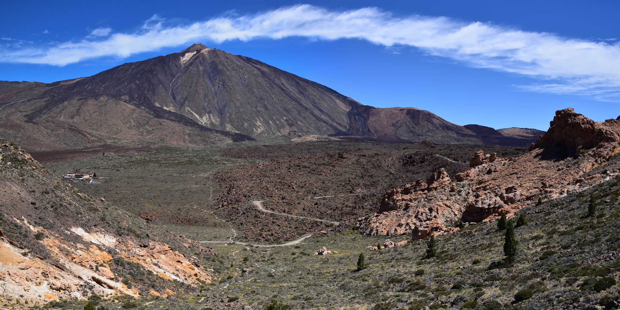 Teide unterm Wolkenband