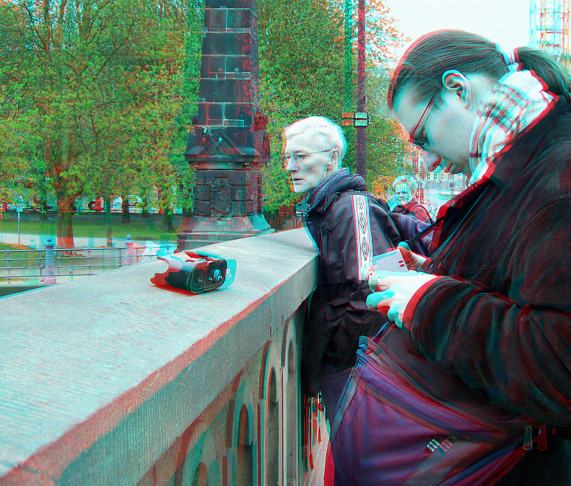 Teil 1 - Die Untersuchung (3D-Anaglyphe)