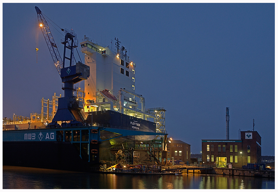 Teil -- 2 -- : Maritime Arbeitswelten in Bremerhaven am 21.10.2012 „Faszination Schiffsreparatur"