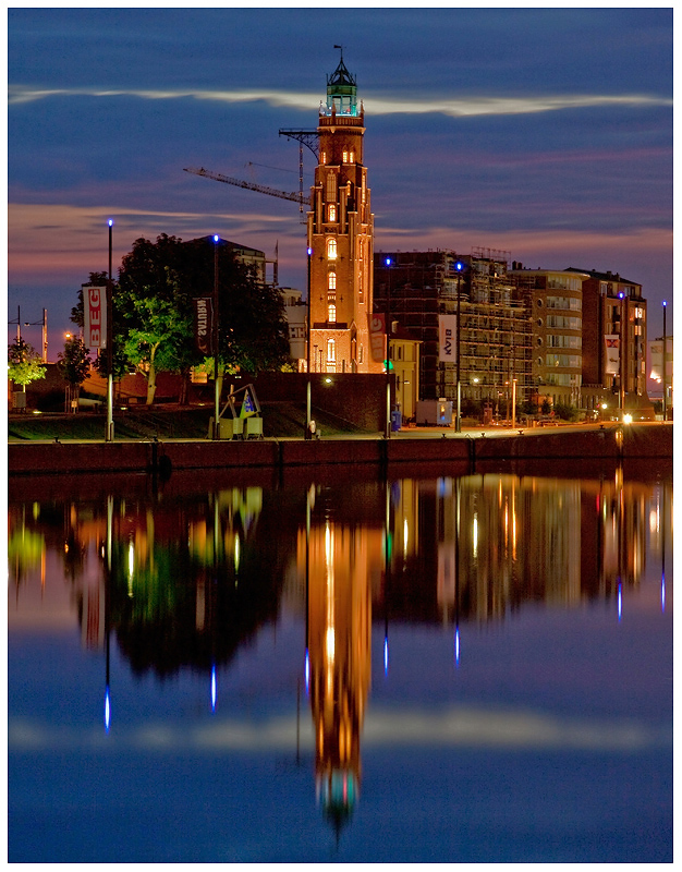 Teil --20--: Havenwelten Bremerhaven am 28.5.2012 "Abendstimung am Loschenturm"