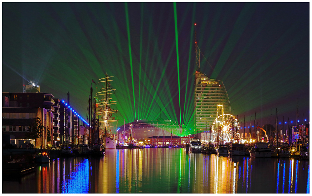 Teil --26--: Havenwelten Bremerhaven am 27.5.2016 "SeeStadtFest u. Laserschau"