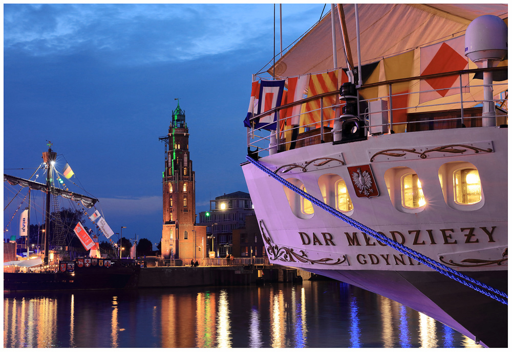 Teil --27--: Havenwelten Bremerhaven am 28.5.2016 "SeeStadtFest u. Laserschau"