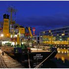 Teil --34--: Hafenimpression Bremerhaven am 1.3.2017 „ Blaue Stunde & Lichter &´Farben "