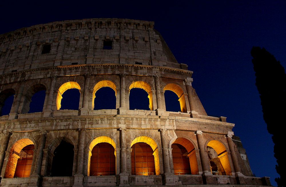 Teil des Colosseums @ Blue Hour
