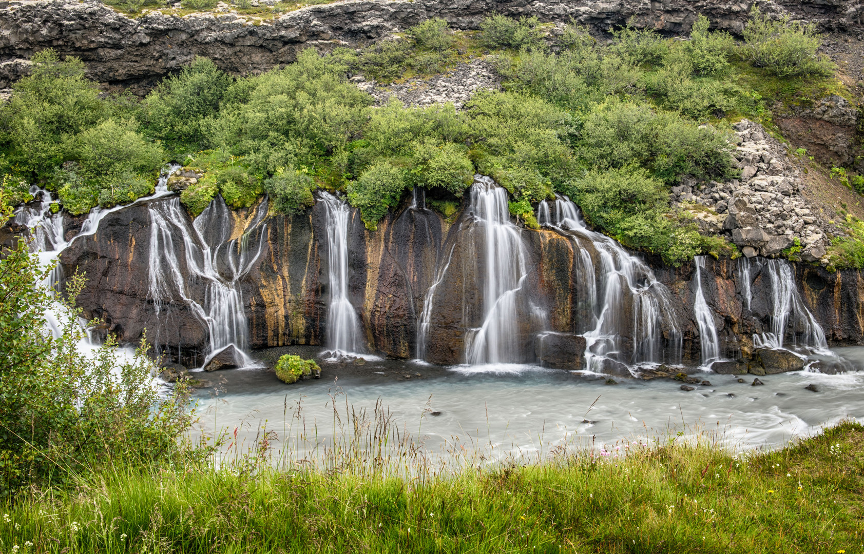 Teil des Hraunarfossars