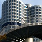 Teilansicht des "Kleeblattes" von BMW München (der Krawattenbunker)