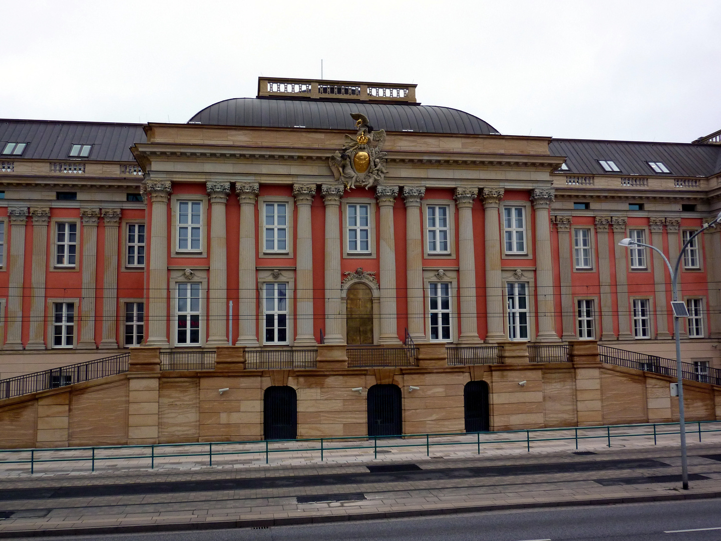 Teilansicht - Potdamer Stadtschloss wurde wieder aufgebaut - künftiger Landtagssitz