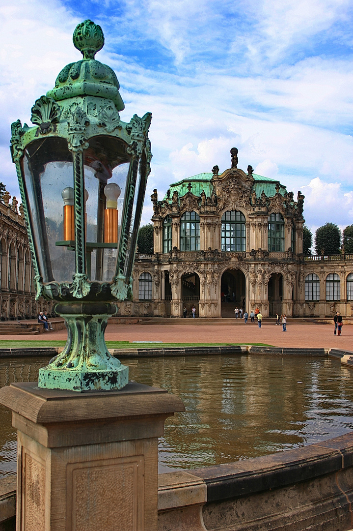 Teilansicht vom Zwinger