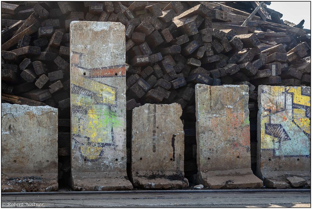 Teile der Berliner Mauer in Basel